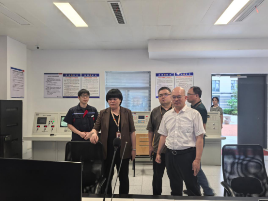 严阵以待防台风 筑牢安全防护网——福建省图书馆开展台风“巴威”防御安全大检查 